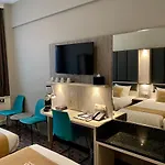 Xo Centre Hotel 3*