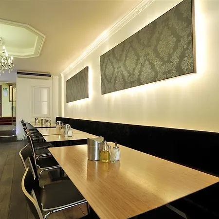 Xo Centre Szálloda 3*